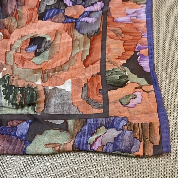 Vintage Anne Klein Silk Scarf Made in Japan 28 x 29 - Picture 6 of 9
